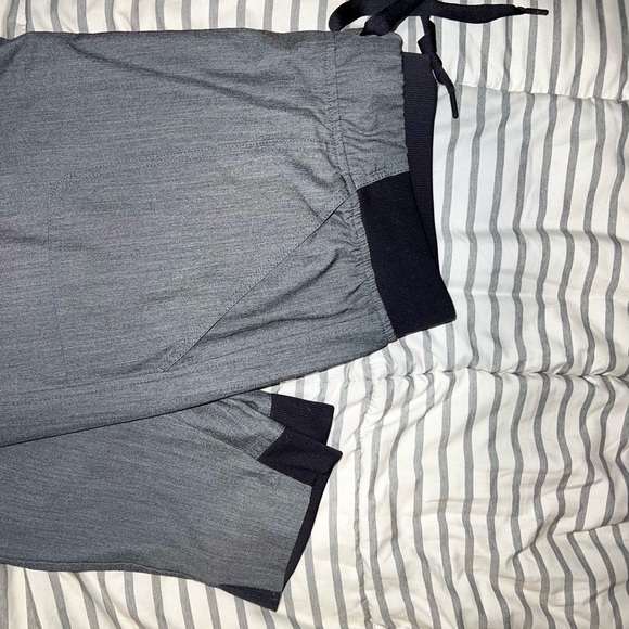 ADAR Pro Booster Jogger Scrub set for women - Picture 7 of 9